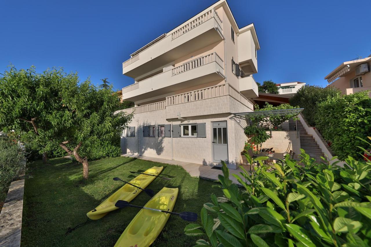 Rajcic Apartments ロゴズニッツァ エクステリア 写真