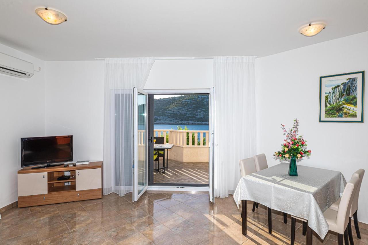 Rajcic Apartments ロゴズニッツァ エクステリア 写真