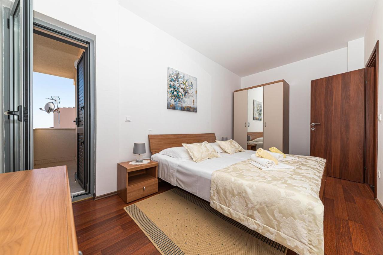 Rajcic Apartments ロゴズニッツァ エクステリア 写真