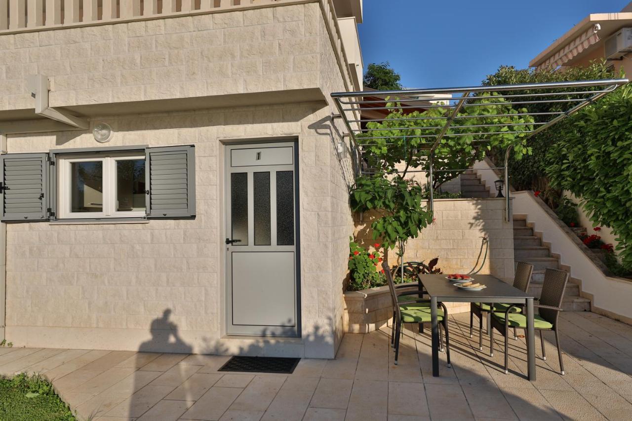 Rajcic Apartments ロゴズニッツァ エクステリア 写真