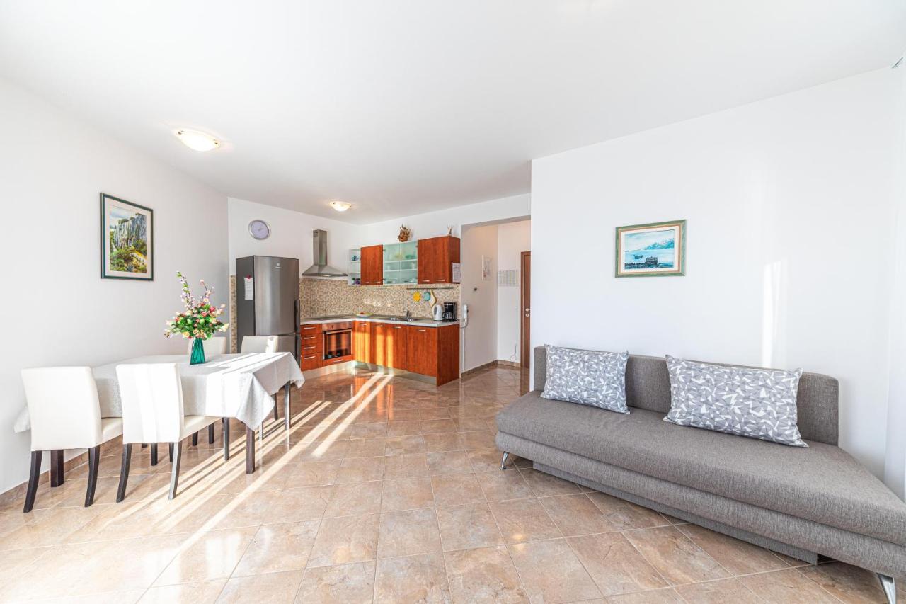Rajcic Apartments ロゴズニッツァ エクステリア 写真