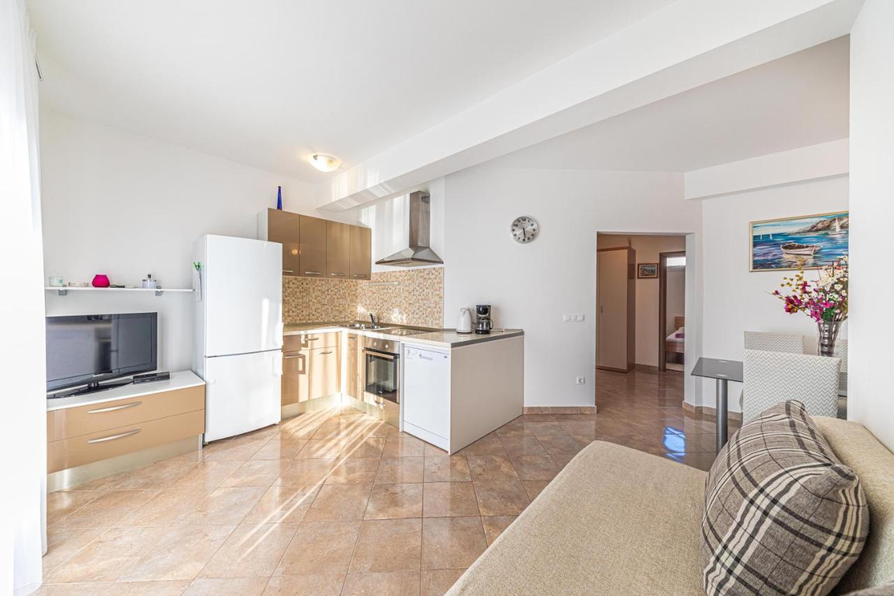 Rajcic Apartments ロゴズニッツァ エクステリア 写真