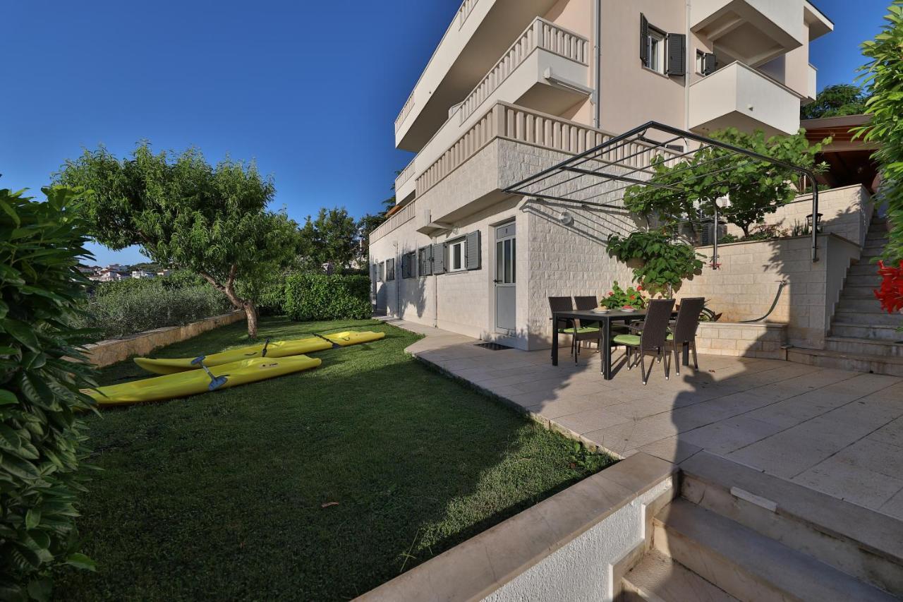 Rajcic Apartments ロゴズニッツァ エクステリア 写真
