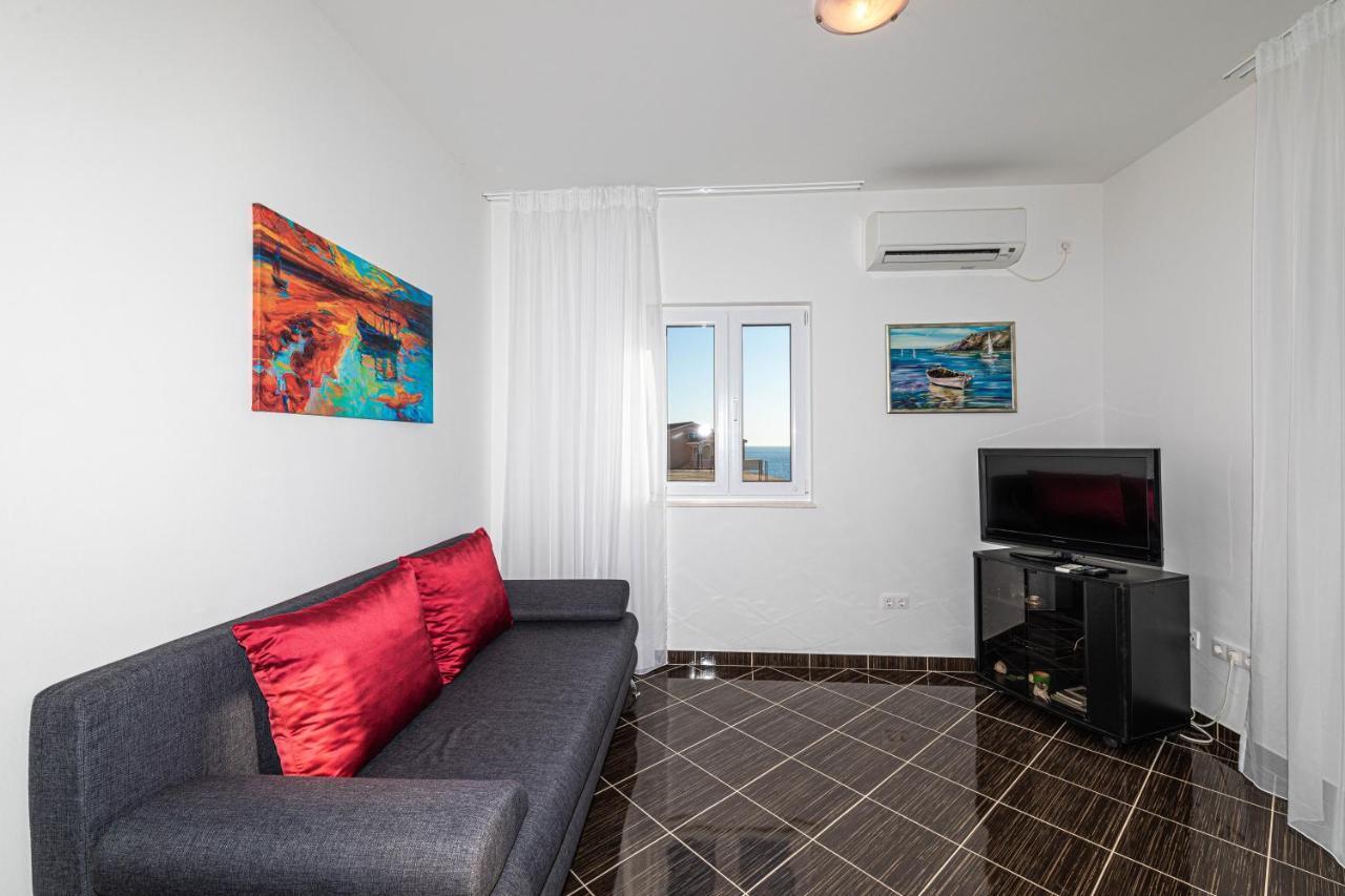 Rajcic Apartments ロゴズニッツァ エクステリア 写真